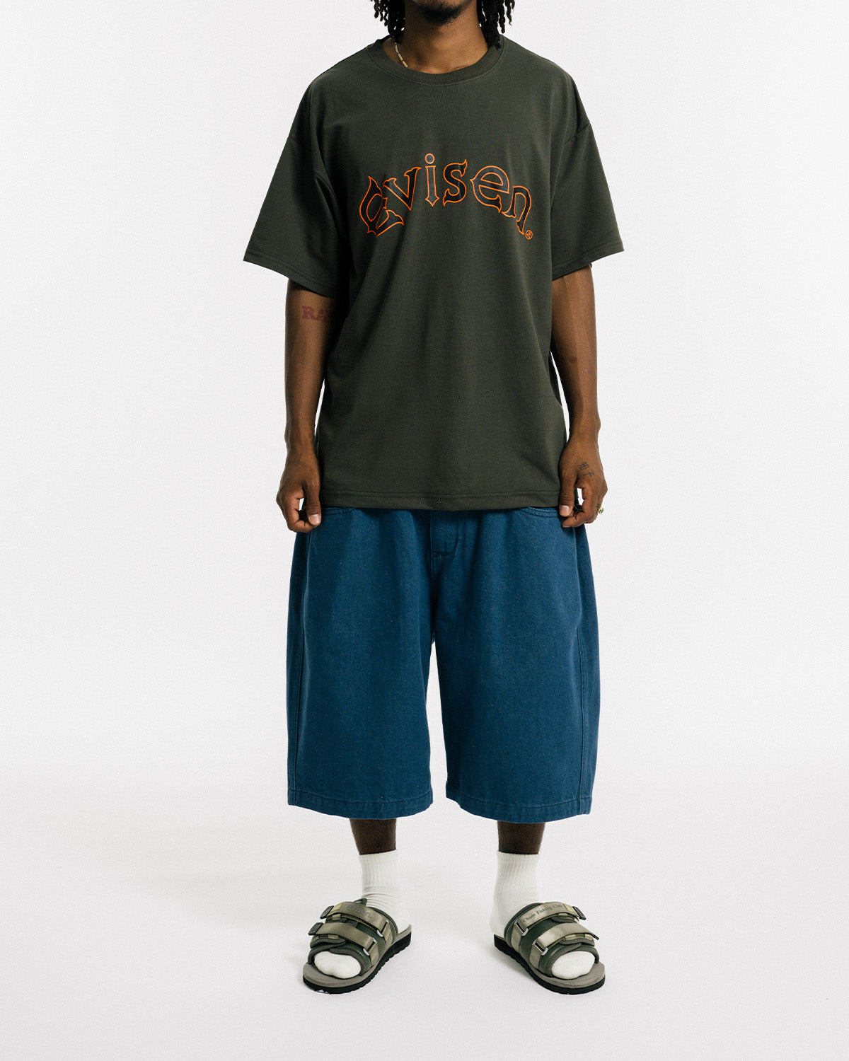 ROUND LOGO TECH TEE - CHARCOAL