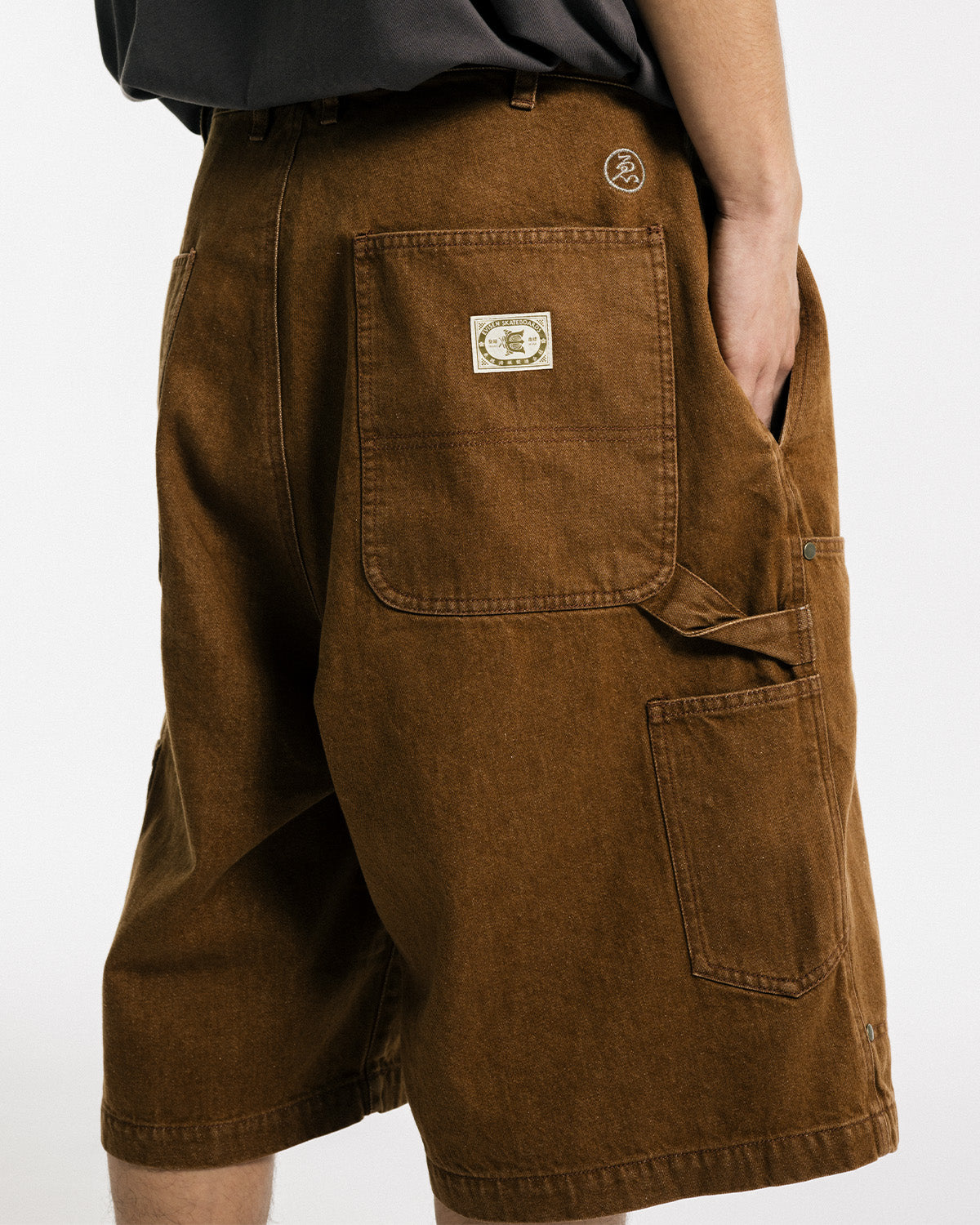 COLORED DEMIN WORK SHORTS - BROWM