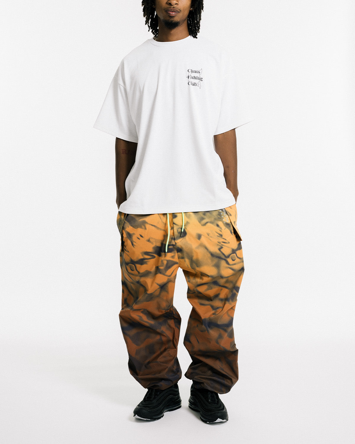 Evisen / Chaos Fishing Club DRY LOGO TEE - WHITE