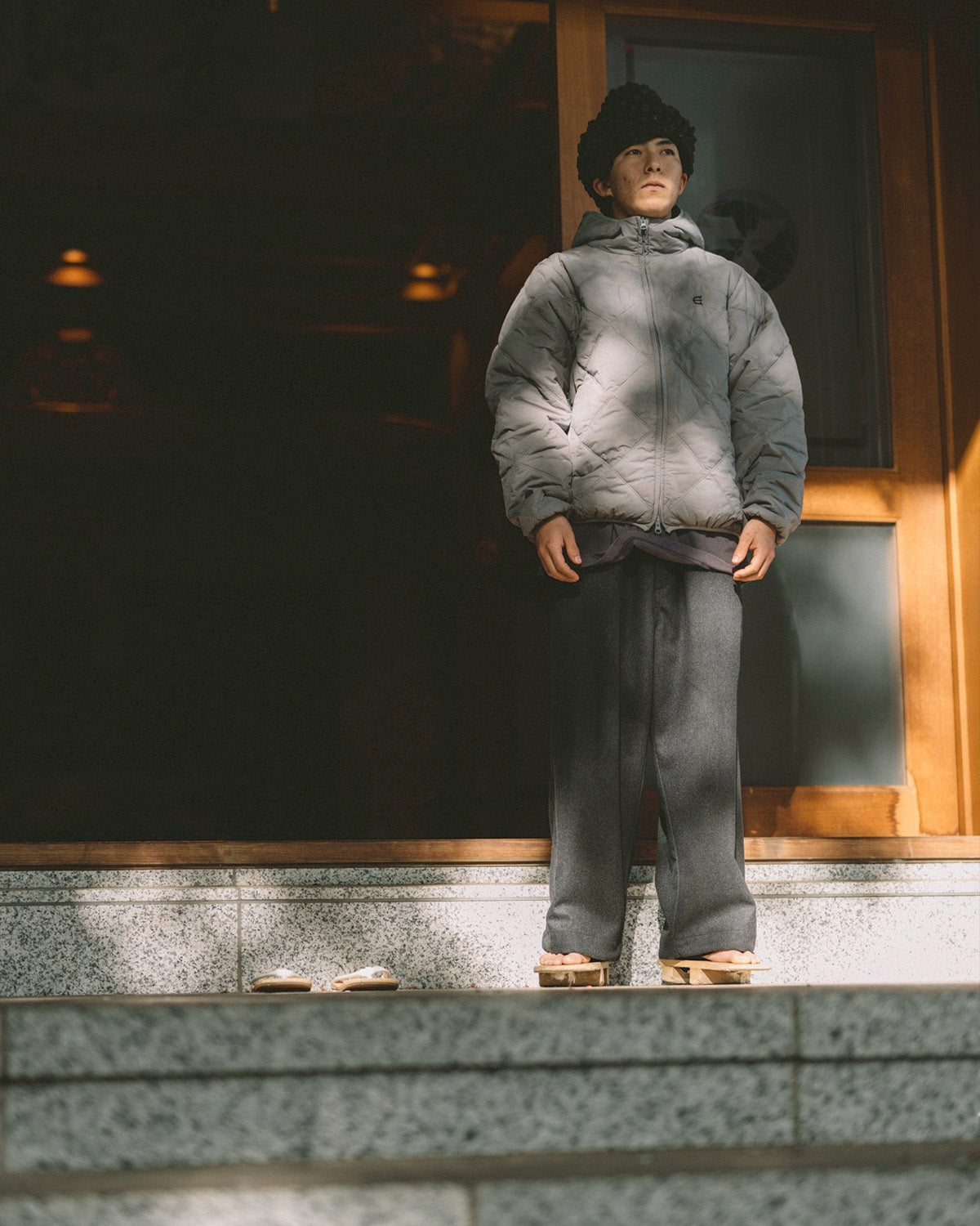 LIGHT QUILTED DOWN JACKET - BALCK