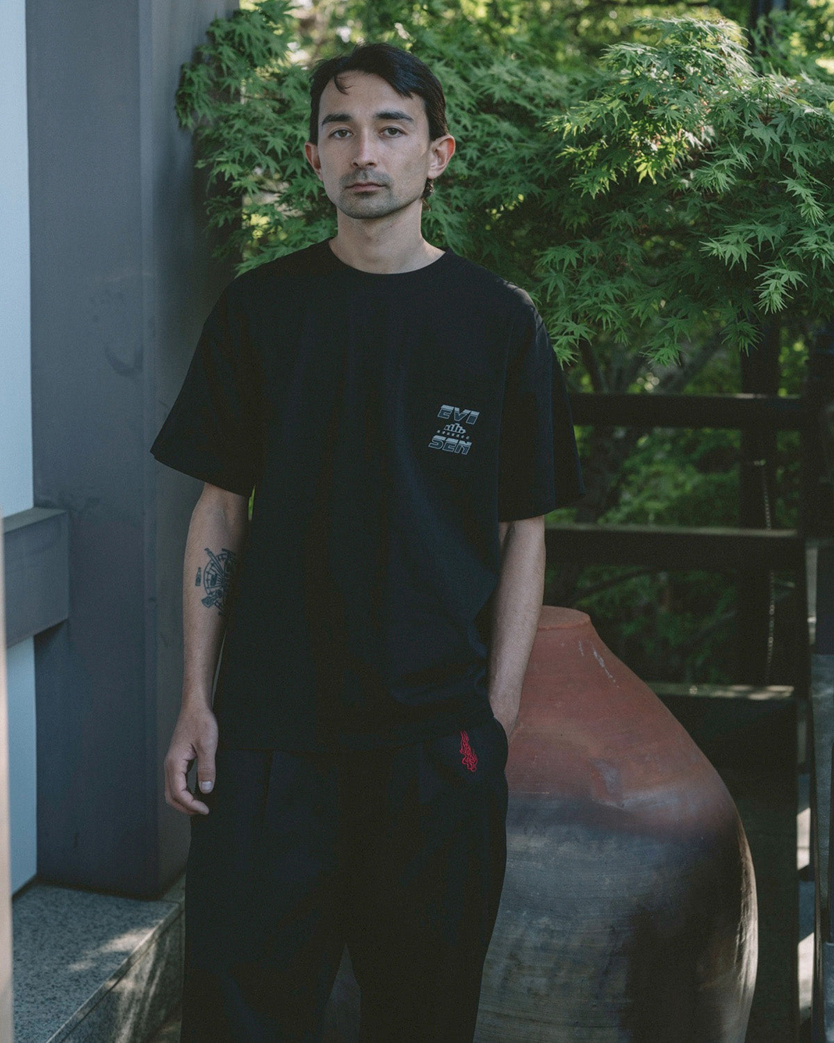 REPLICANT POCKET TEE - BLACK