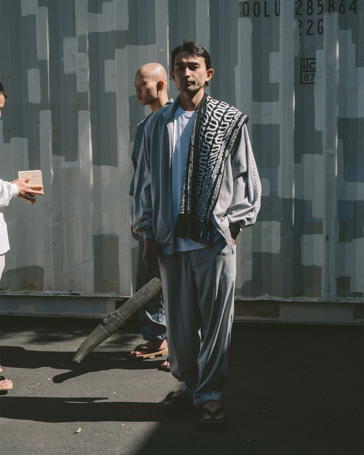 E LOGO TRACK PANTS - BROWN