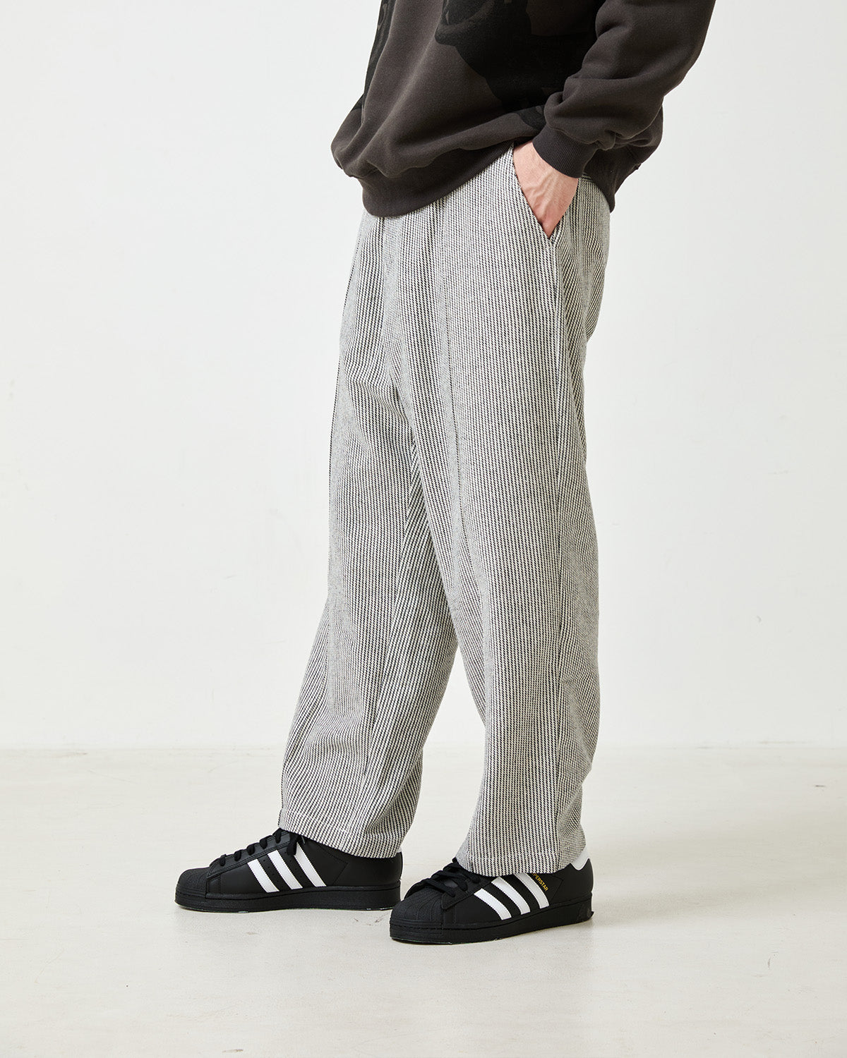JACQUARD PINTUCK PANTS - WHITE