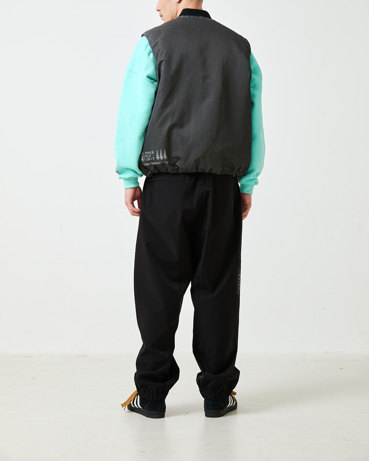 SMOKE VEST JACKET - BLACK