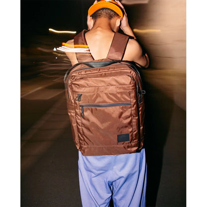 SPEAK DAYPACK - BROWN