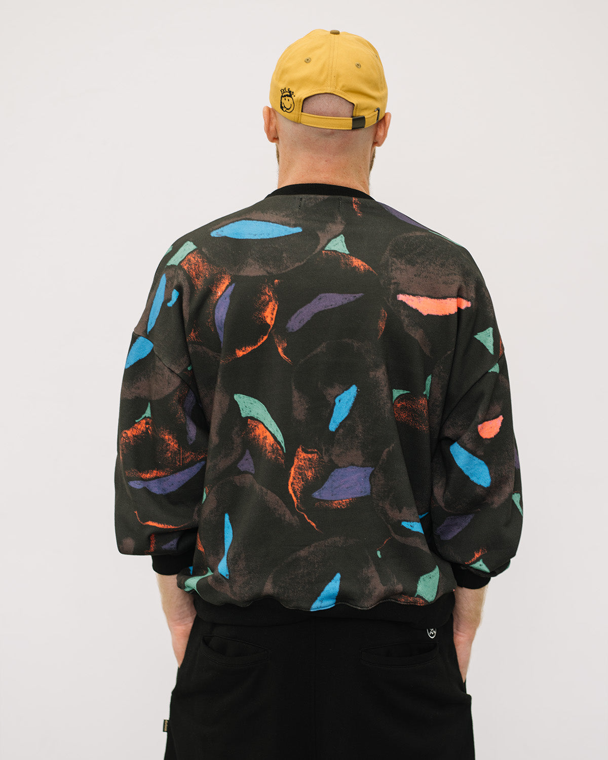 JULIEN CARD CREWNECK - BLACK – Evisen Skateboards ゑ (エビセン