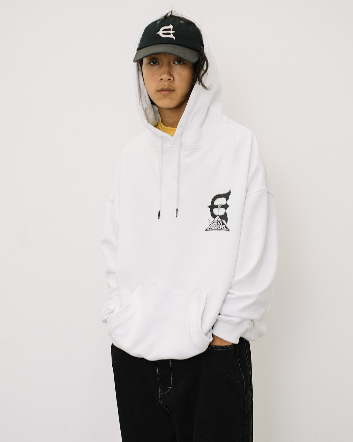 トップス EVISEN SKATEBOARDS RECTANGLE LOGO HOODIE Evisen Skateboards TOPS RECTANGLE LOGO HOODIE