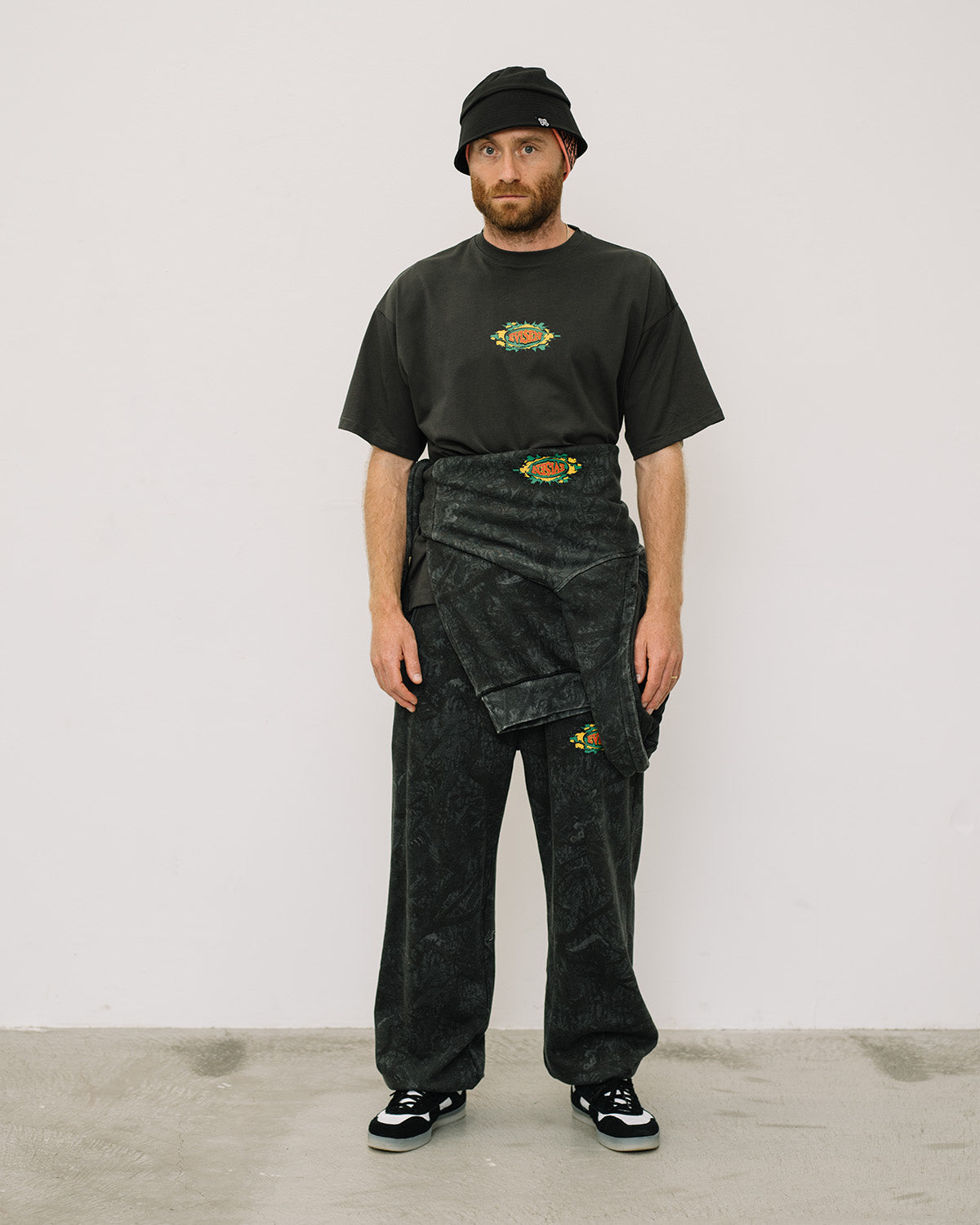 WORLD LOGO TEE