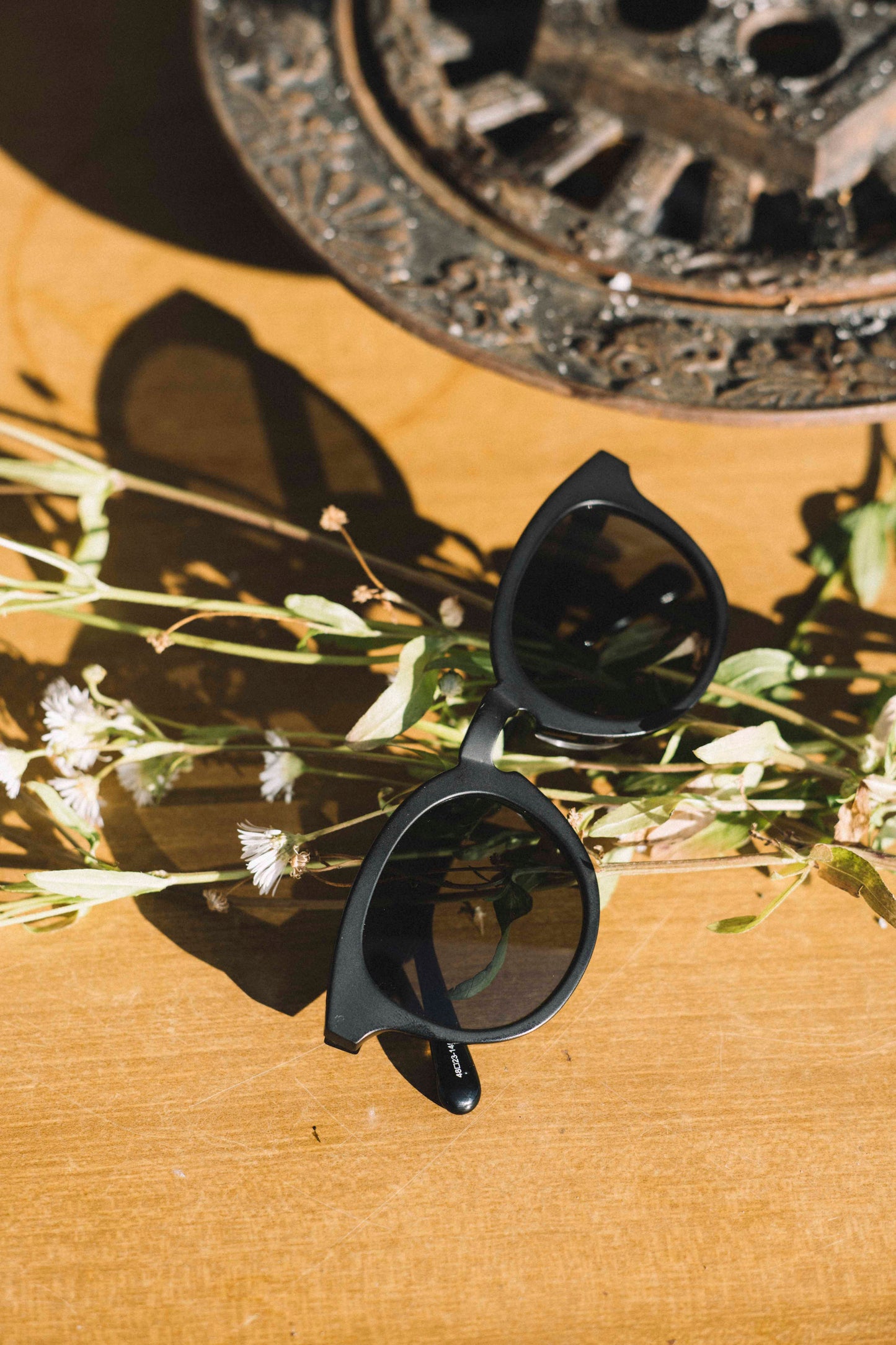 EVI SUNGLASSES - BLACK