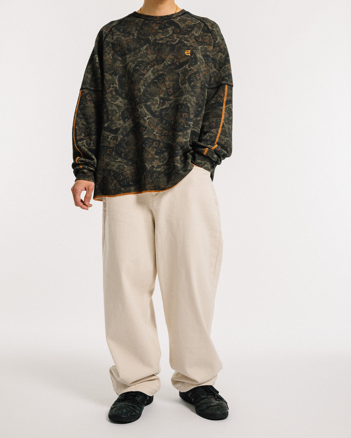 VASE THERMAL LS TEE - BLACK – Evisen Skateboards ゑ (エビセン