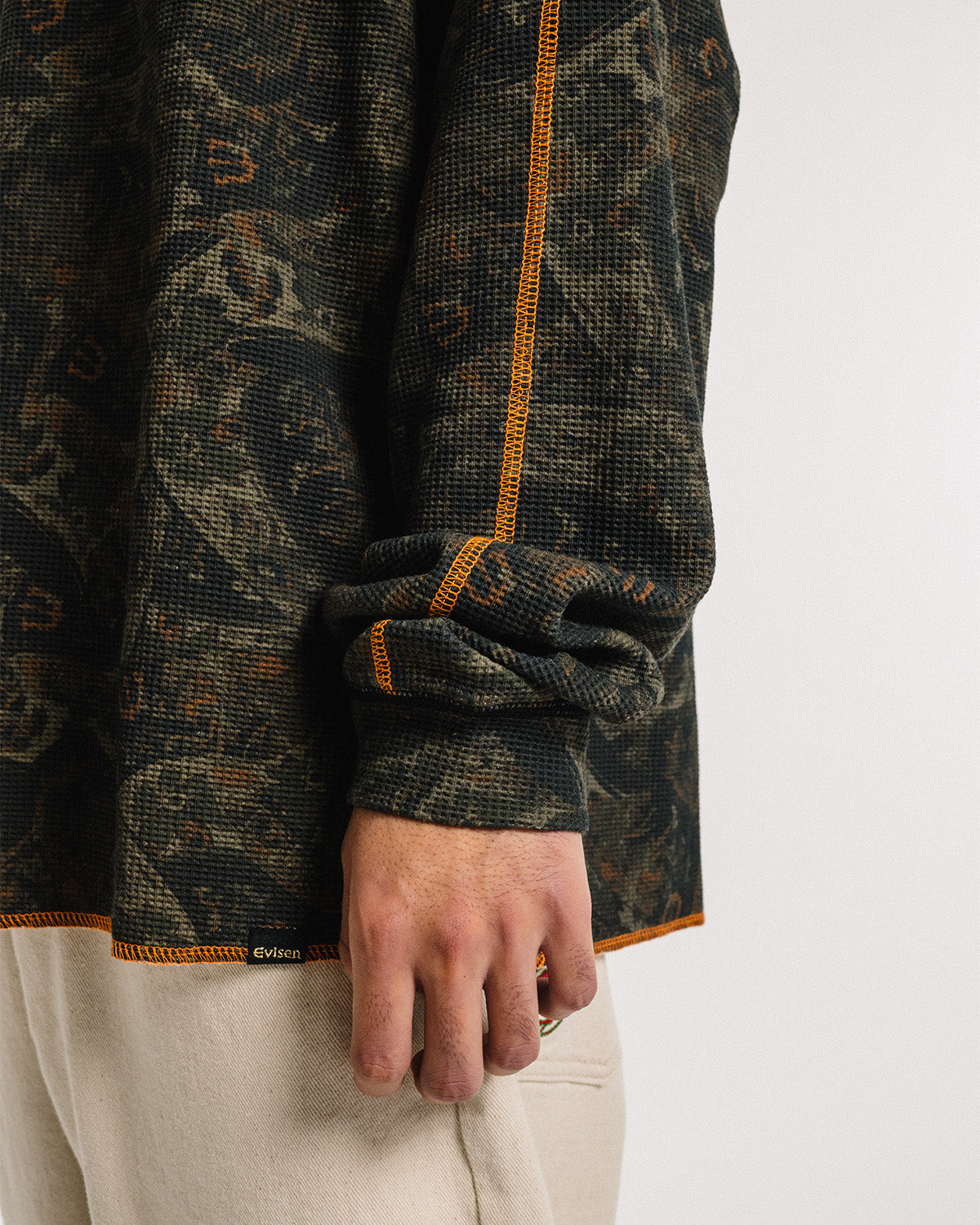 VASE THERMAL LS TEE - BLACK – Evisen Skateboards ゑ (エビセン