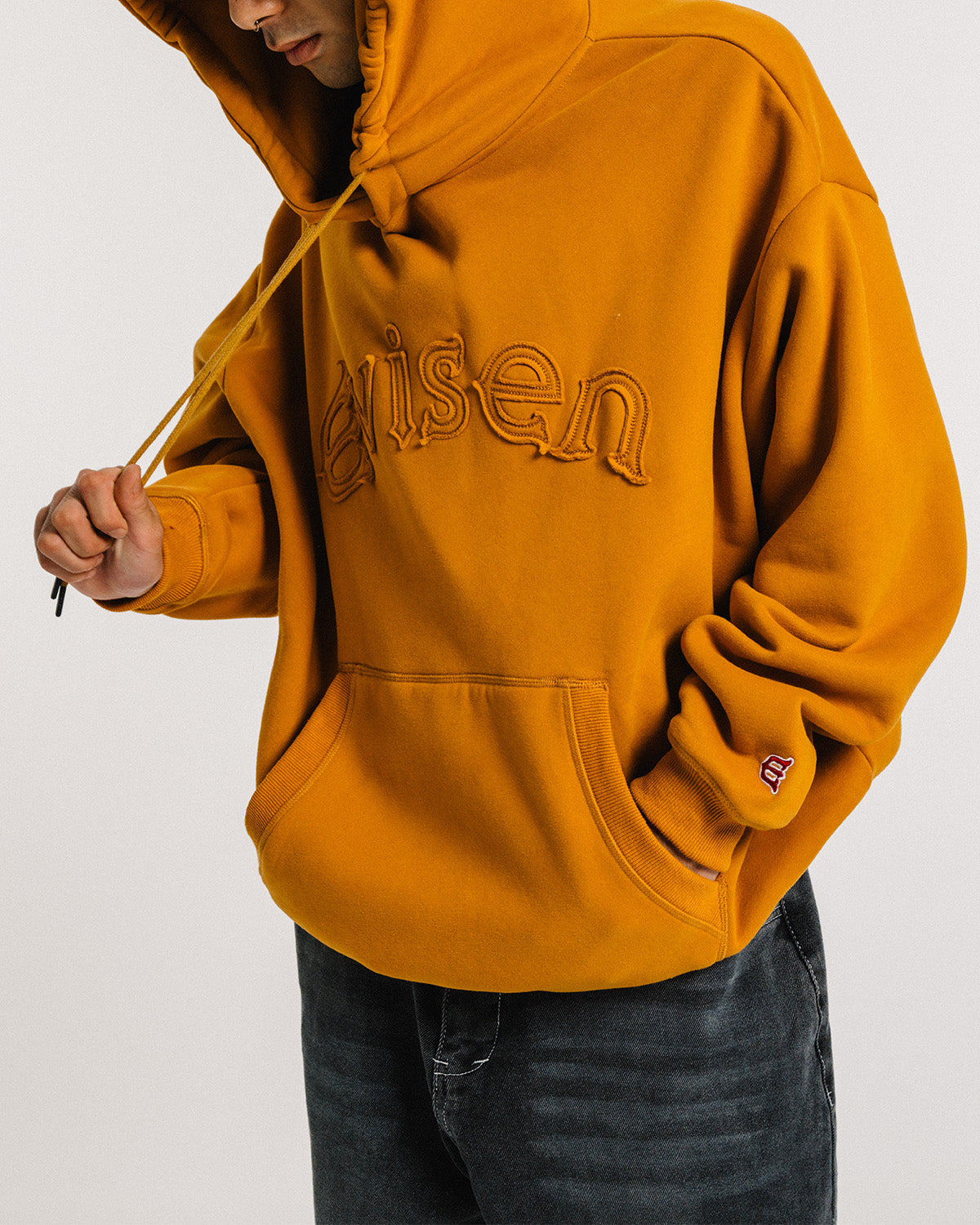 ARCH LOGO PATCH HOODIE