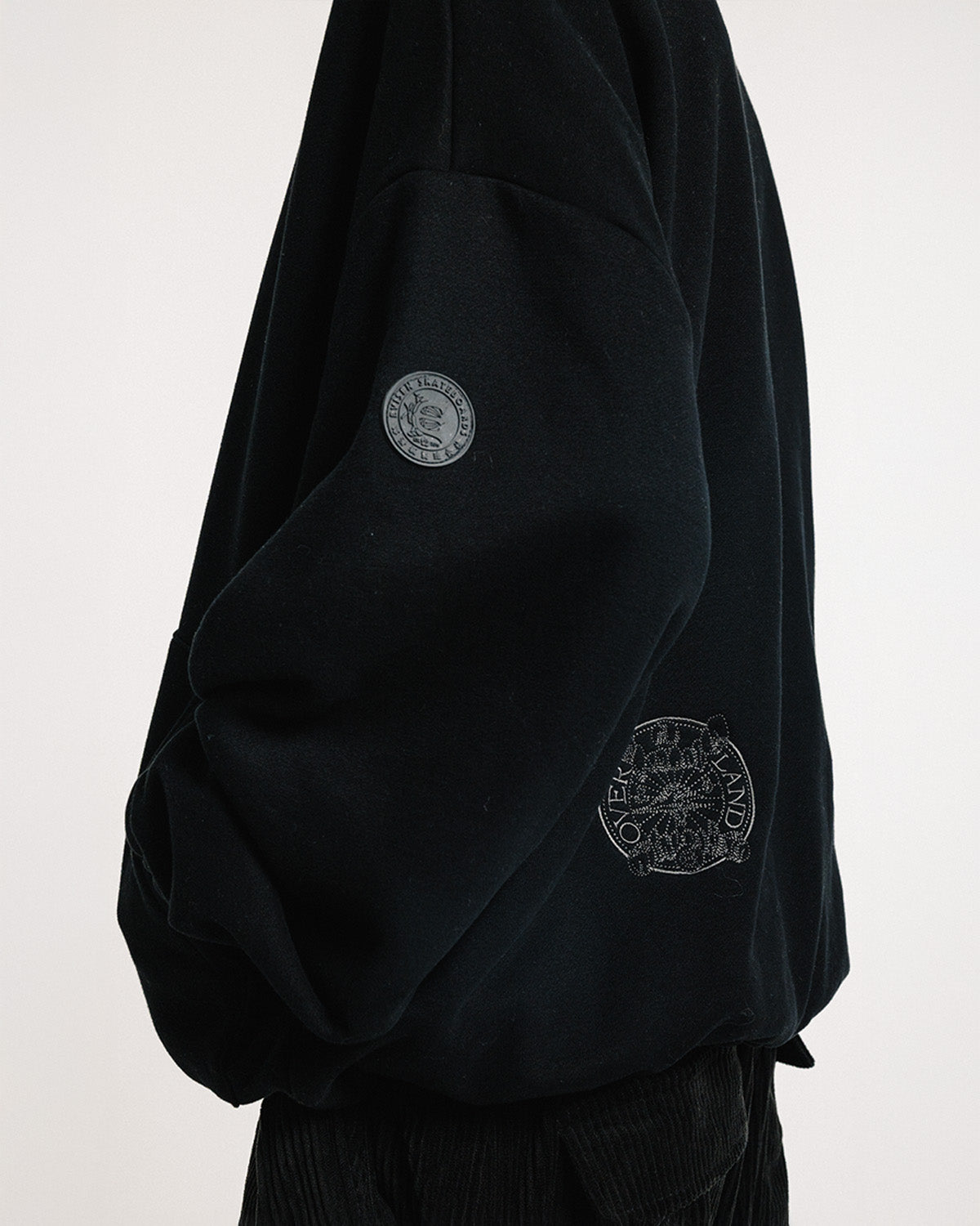 MIND LAND HALF ZIP SWEAT