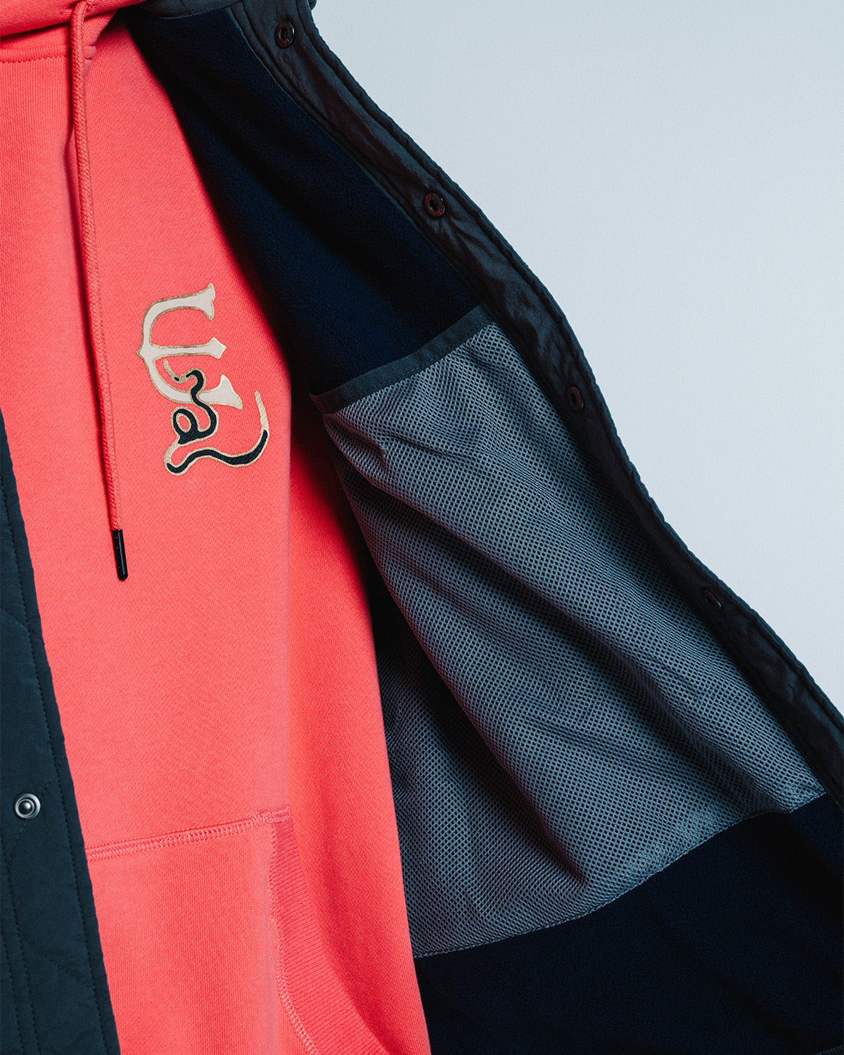 MIND LIGHT QUILTING VEST - CHARCOAL