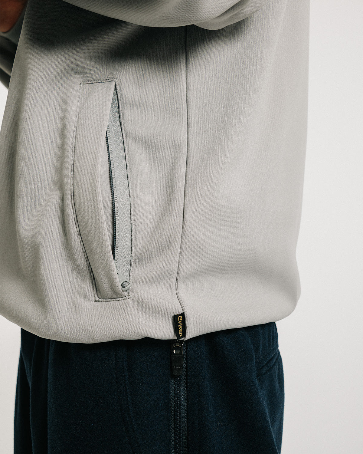 E LOGO TRACK JACKET - GRAY