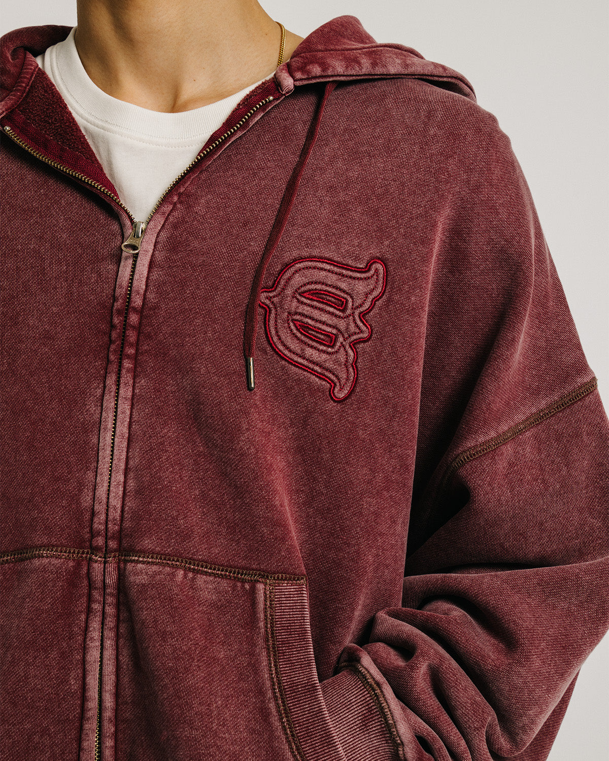 LOGO ZIP HOODIE - BURGUNDY