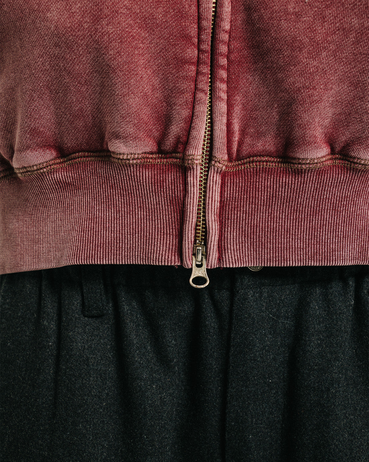 LOGO ZIP HOODIE - BURGUNDY