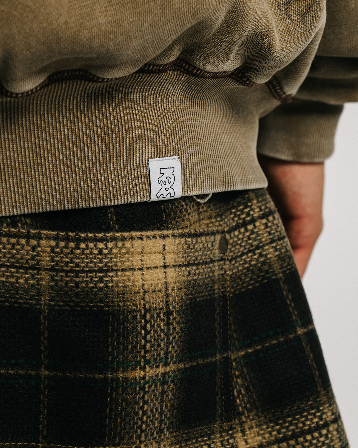 LOGO ZIP HOODIE - MOCHA