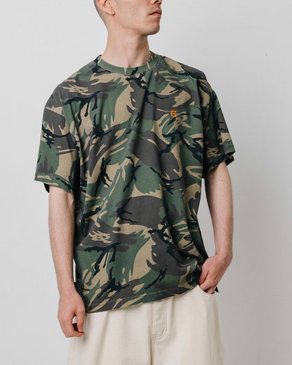 E LOGO CAMO TEE