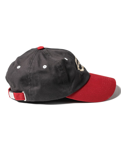 ONE-UP 6 PANEL - DARK GREY X RED