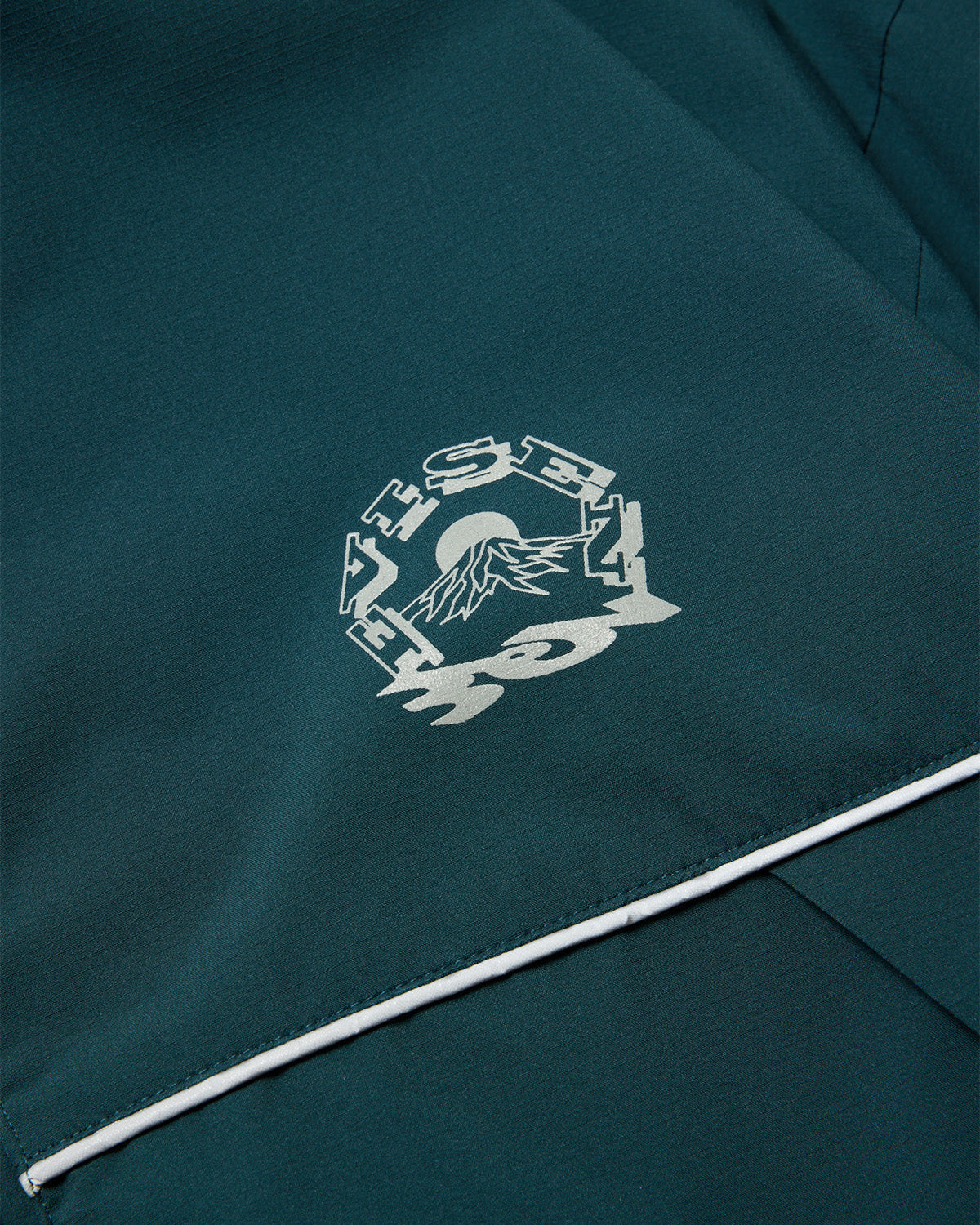 EVIFUJI NYLON JACKET - GREY – Evisen Skateboards ゑ (エビセン