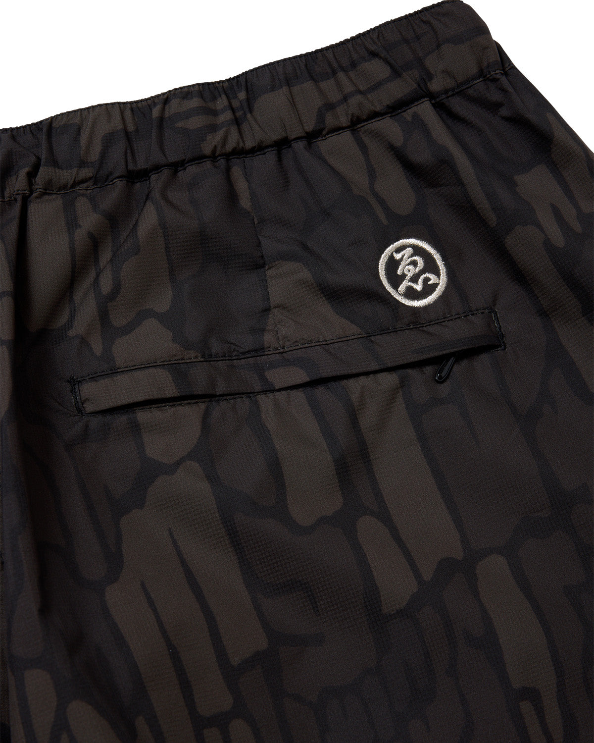 TREE CAMO MOUNTAIN PANTS - BLACK – Evisen Skateboards ゑ (エビセン