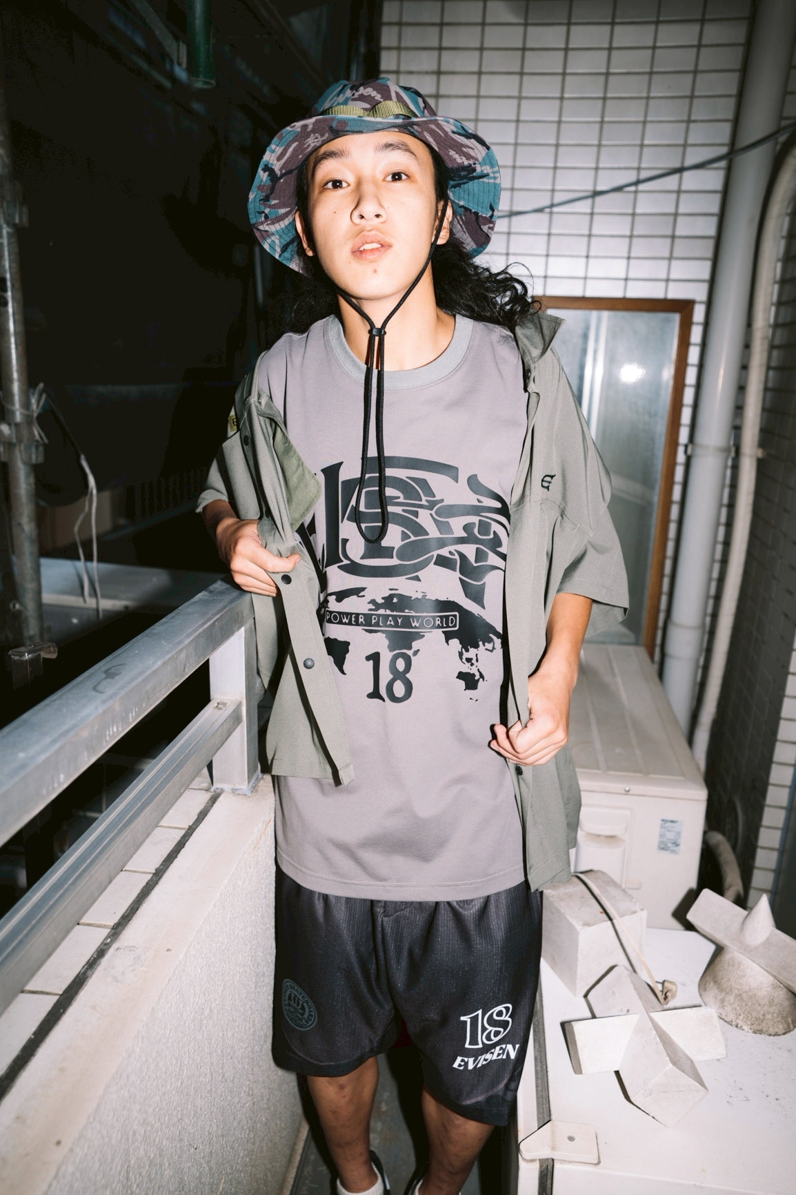 POWER PLAY WORLD TEE