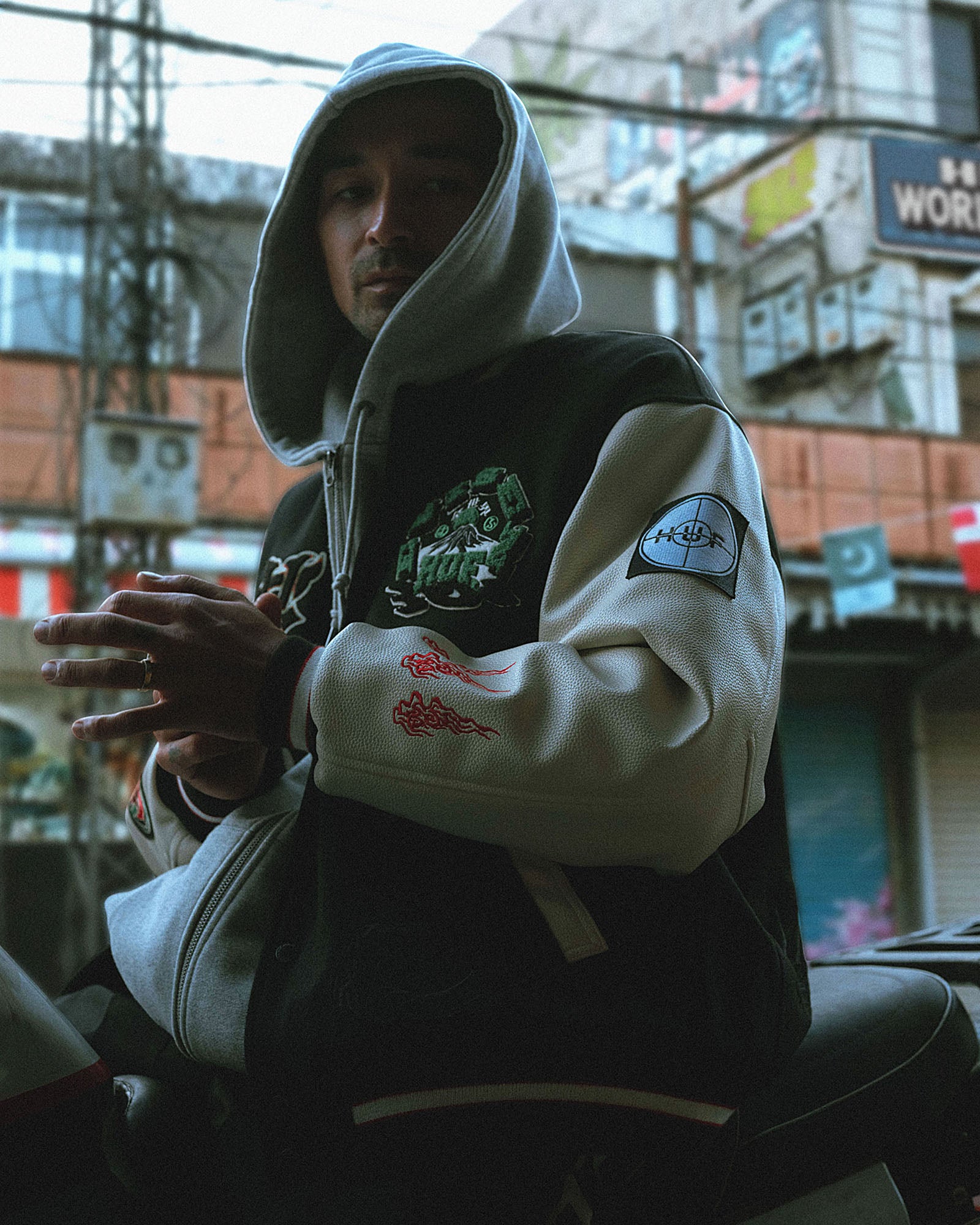 HUF x EVISEN STADIUM LOGO JACKET - BLACK – Evisen Skateboards ゑ
